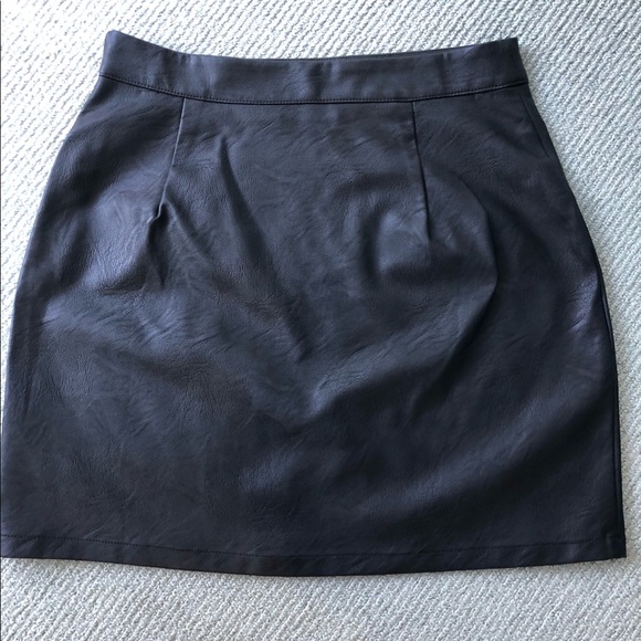 Cotton On Women’s Black Pleather Mini Skirt, Size 8 /S, Vegan Leather, New - Picture 6 of 6